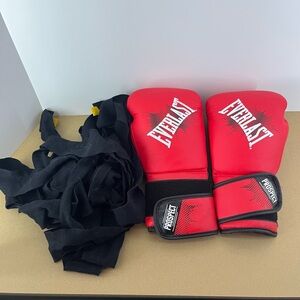 Everlast Red and Black Boxing Gloves with Extra Straps, Prospect Gloves (Youth)